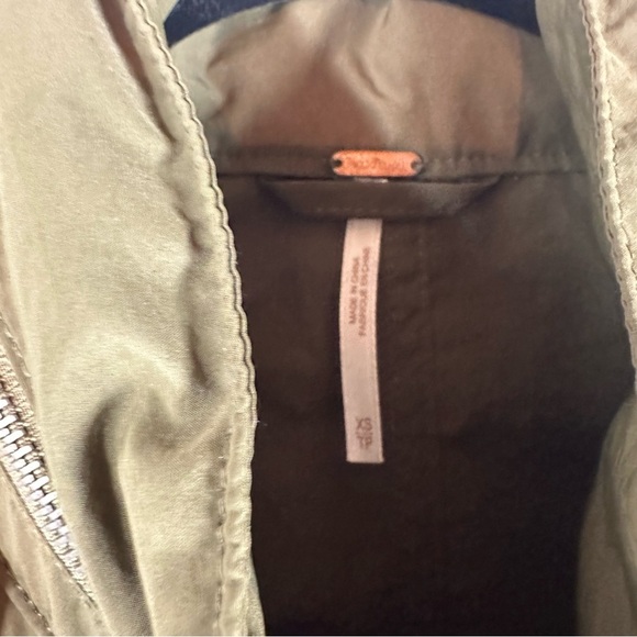 Free People Olive Green Relaxed Fit Windswept Jacket Size XS slouchy oversized - Picture 11 of 14